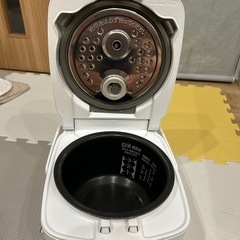 炊飯器の画像
