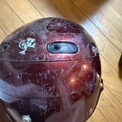 ヤールーヘルメットの画像