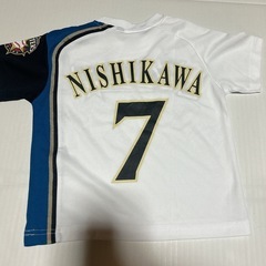 ファイターズTシャツ　110
の画像