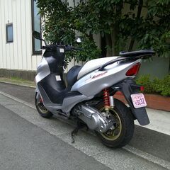 スズキ　アヴェニス125　電装カスタム実働車　バッテリーフル充電　タイヤ前後バリ山　ナンバー登録書類有りの画像