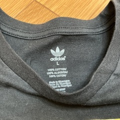 🌻 アディダス 黒　Tシャツ　Lサイズ　メンズ🌻の画像