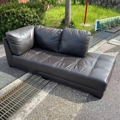 本革ソファの画像