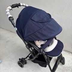 コンビ　ベビーカーの画像