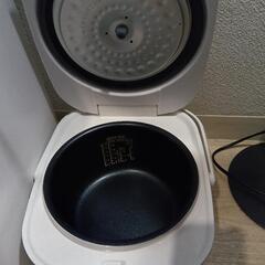 アイリスオーヤマ5.5合炊き　炊飯器の画像