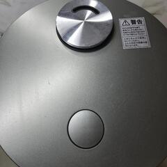 スタイリッシュ 炊飯器の画像