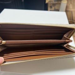 マイケルコース長財布の画像