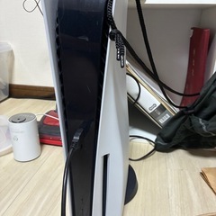 PS5 本体＋付属品1式の画像