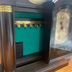 置き時計(鍵収納付き)の画像