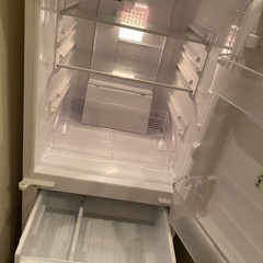 【9月まで】SHARP 冷蔵庫　動作確認済みの画像