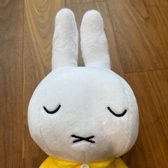ミッフィー　大きめ　ぬいぐるみの画像