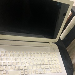 dynabook ノートPC ホワイト ACアダプター付き（ジャンク品）の画像