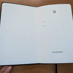 GIVENCHY　ノートの画像