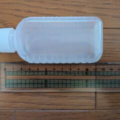 プラスチック製計量ボトル　18個セットの画像