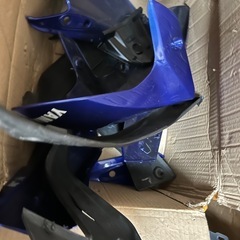 yzfr25 2016年式カウルセット　旧型（近いうち捨てます）の画像
