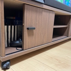 テレビ台の画像