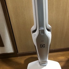 ハンディ掃除機 ハンディクリーナー電源ケーブルがありませんの画像