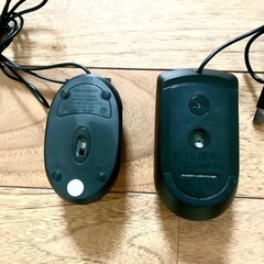 美品 USB有線キーボード2台とUSB有線マウス2台セットの画像