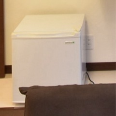 小型冷蔵庫ノンブランド品  の画像
