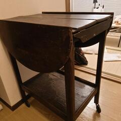 アンティークテーブル の画像