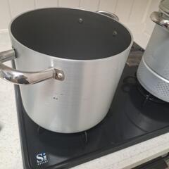 パスタ鍋兼蒸し器　テフロン加工　２４日までの画像
