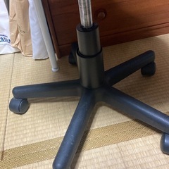 ネイビー オフィスチェア キャスター付きの画像