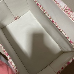 花柄収納ボックス　小物入れの画像