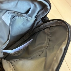 adidas ショルダーバッグの画像
