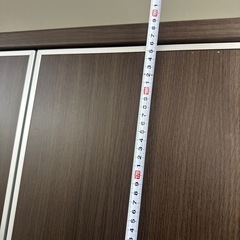 衣類収納棚の画像