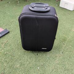 キャリーケース　機内持ち込み可の画像