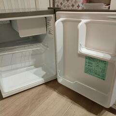 (お話し中)Hisense　小型冷蔵庫の画像