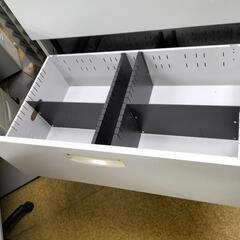 ●okamura オカムラ 上下書庫② 両開き扉 + ラテラル書庫 高さ210cm オフィスキャビネット　オフィス家具 会社 事務所 公民館 店舗の画像