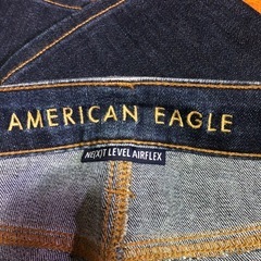 AMERICAN EAGLEジーンズ
の画像