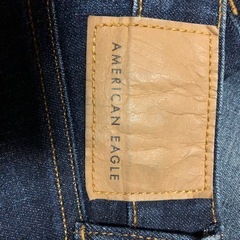 AMERICAN EAGLEジーンズ
の画像