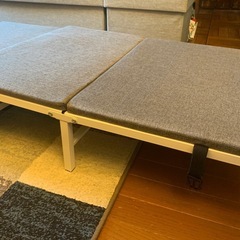 コンパクト簡易ベットの画像