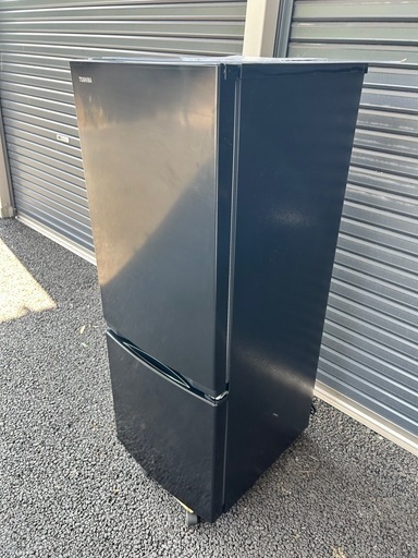 TOSHIBA ノンフロン冷蔵庫 高年式 2ドア ブラック