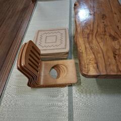 木製座椅子の画像