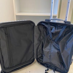 キャリーバッグの画像