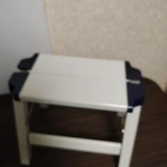 ほぼ新品  アルミ軽量脚立 ステップツールの画像