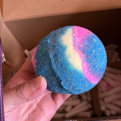 LUSH  バブルバーの画像