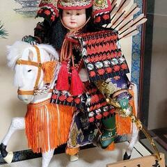 五月人形と破魔弓の画像