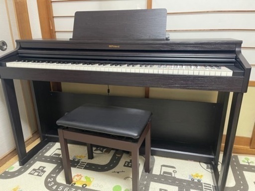 【週末限定値下げ】電子ピアノ ローランド(Roland)RP701 椅子付き