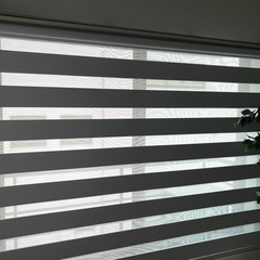 ニトリ 調光ロールスクリーン（遮光ホワイト 180×220）の画像