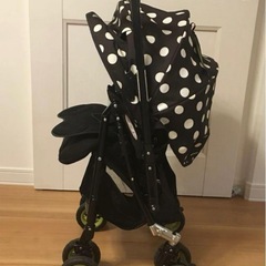 ベビーカー Aprica ラウラクワトロ Ａ型ベビーカーの画像