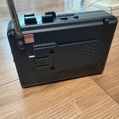 美品　携帯ラジオ　防災グッズの画像