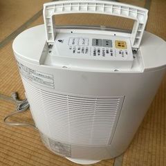 除湿衣類乾燥機の画像