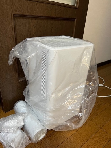 【未使用に近い】アイリスオーヤマ ICA-0301G コンパクトクーラー