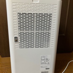 【未使用に近い】アイリスオーヤマ ICA-0301G コンパクトクーラー
の画像