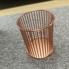 筆立てとケースの画像