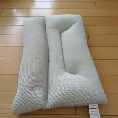 貰ってください！ニトリ枕、2個の画像