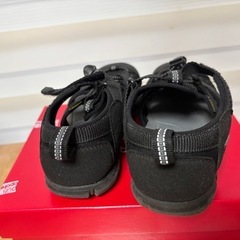keen.サンダルの画像